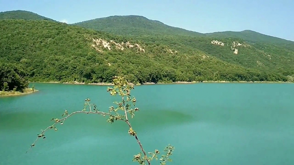 «Церковное озеро» готово обеспечить жителей Геленджика водой, но чиновники не идут на контакт