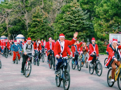 В Геленджике Деды Морозы и Снегурочки устроят велозаезд