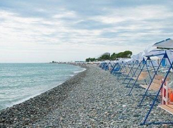 На набережных курортов Кубани оборудуют «зимние пляжи»