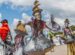Море сюрпризов и новая концепция ждет участников Карнавала в Геленджике
