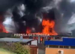 Огонь распространяется быстро: в Архипо-Осиповке крупный пожар