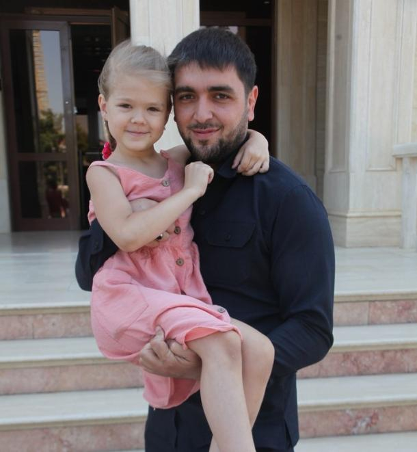 «Бородатые чеченцы просили сфотографироваться»: история поездки 6-летней геленджичанки в Чеченскую Республику