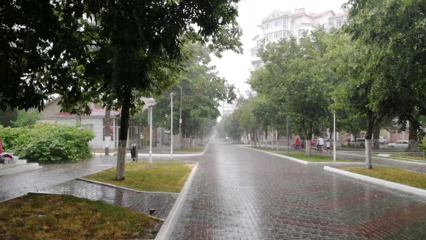 В понедельник в Геленджике обещают ливень 