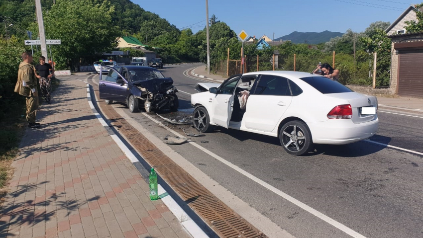 Уставший водитель устроил лобовое ДТП в Геленджике