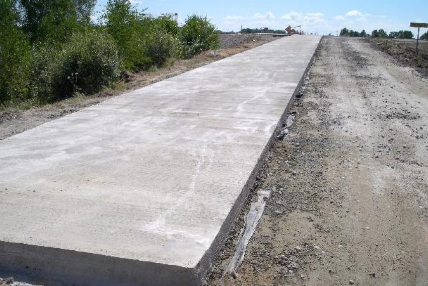 Дороги из бетона могут появиться в Геленджике
