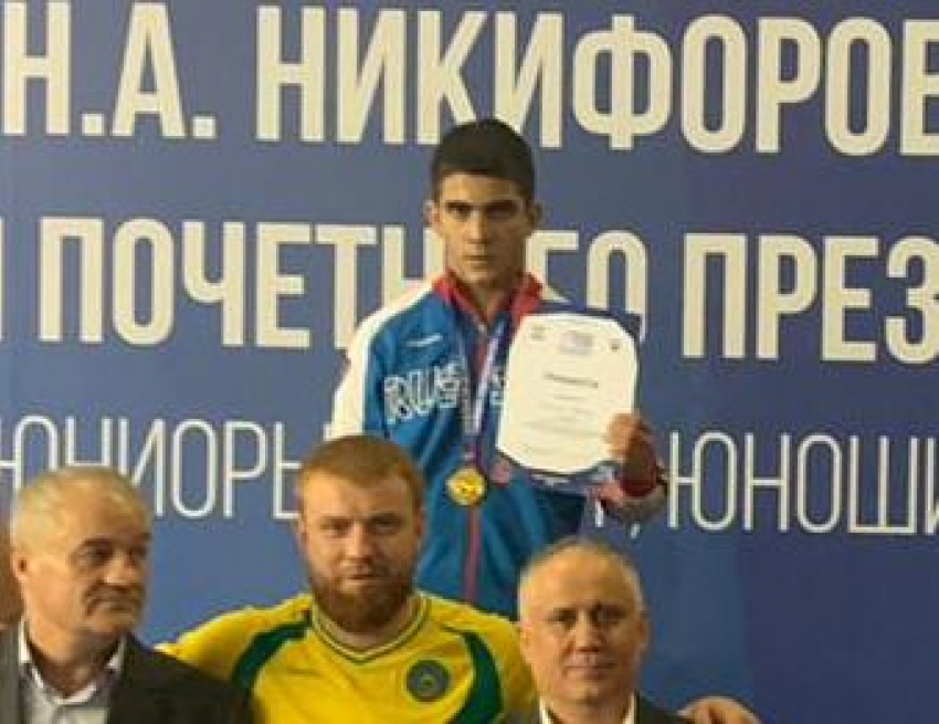 Боксер из соседнего Новороссийска одержал победу на Кубке Никифорова-Денисова 2019