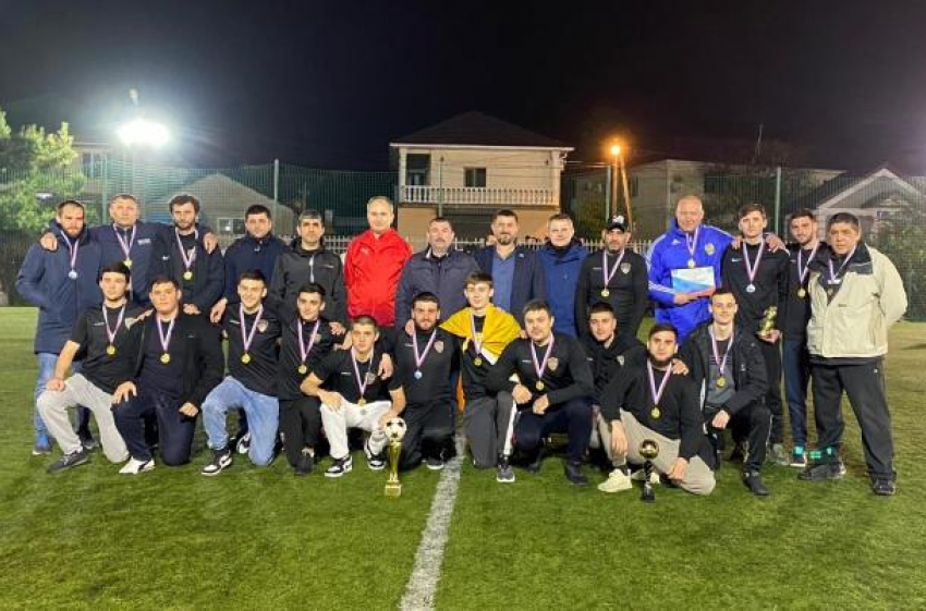 «Сейчас их время играть»: наставник команды «Византия» о победе в Ночной Футбольной Лиге