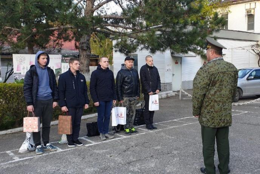 Проходить военную службу будут жители Геленджика