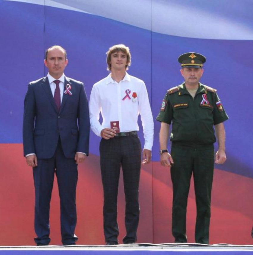Геленджичанина наградили медалью Жукова за эвакуацию сослуживцев в ходе спецоперации